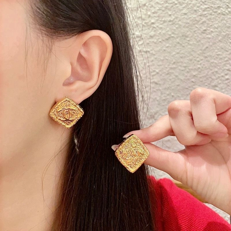 Tailored Chanel Earrings 227179