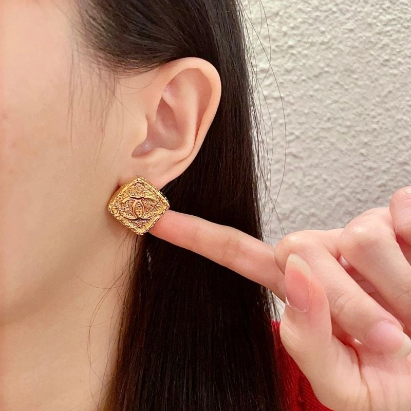 Tailored Chanel Earrings 227179
