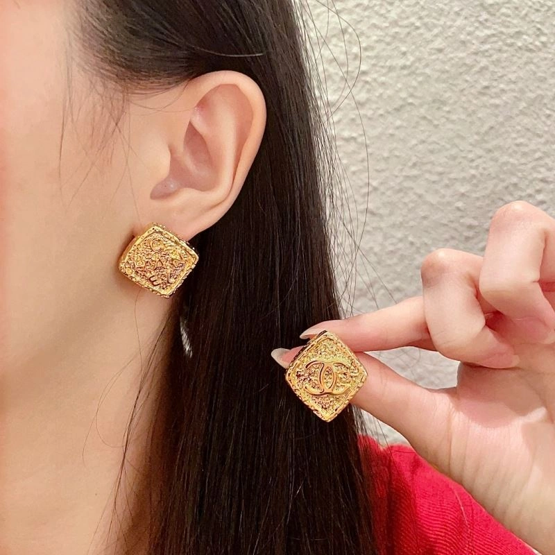 Tailored Chanel Earrings 227179