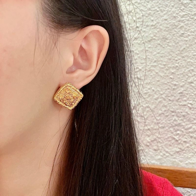 Tailored Chanel Earrings 227179