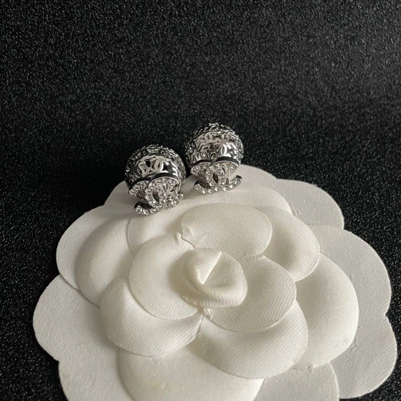 Chanel Earrings TimelessDesign 227128