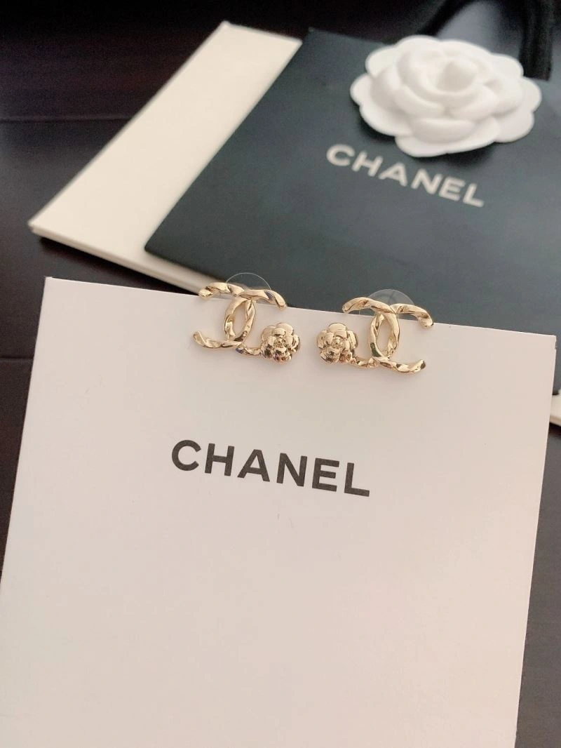 Sporty Chanel Earrings 227118