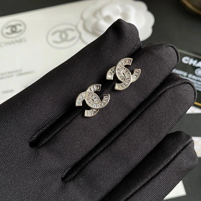Comfortable Chanel Earrings 227108