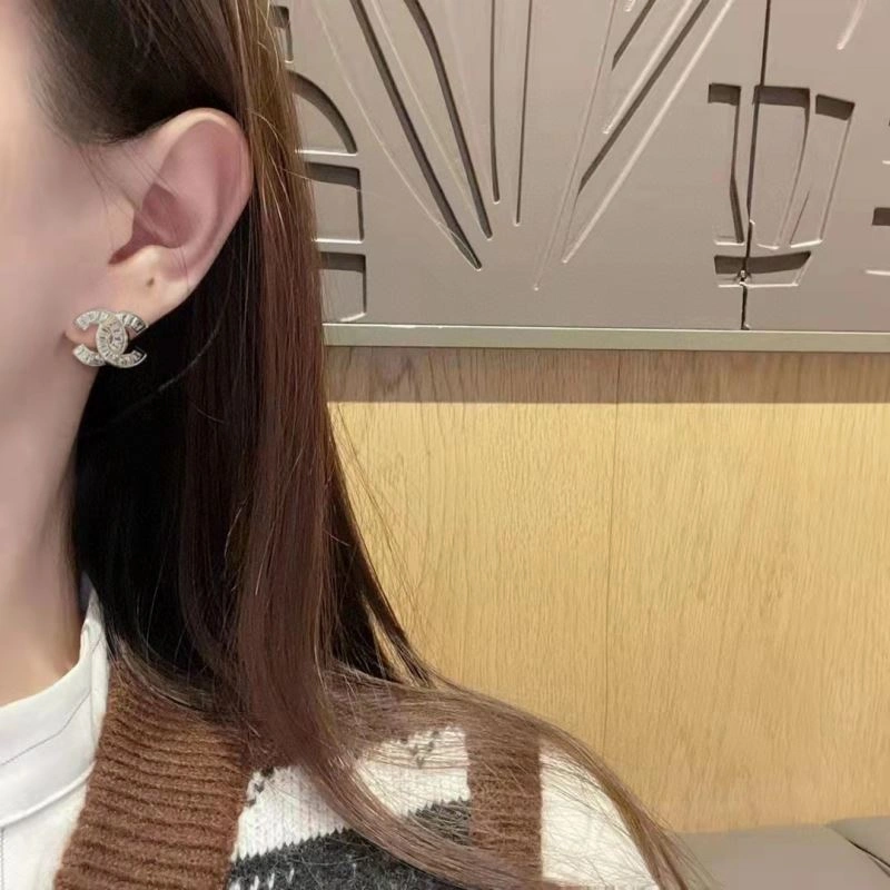 Comfortable Chanel Earrings 227108