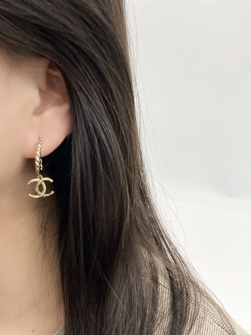 Comfortable Chanel Earrings 227107