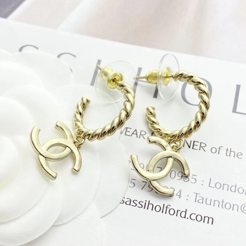 Comfortable Chanel Earrings 227107