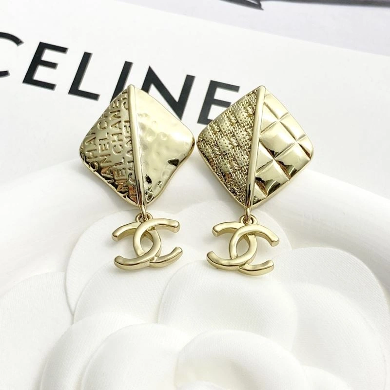 Comfortable Chanel Earrings 227113