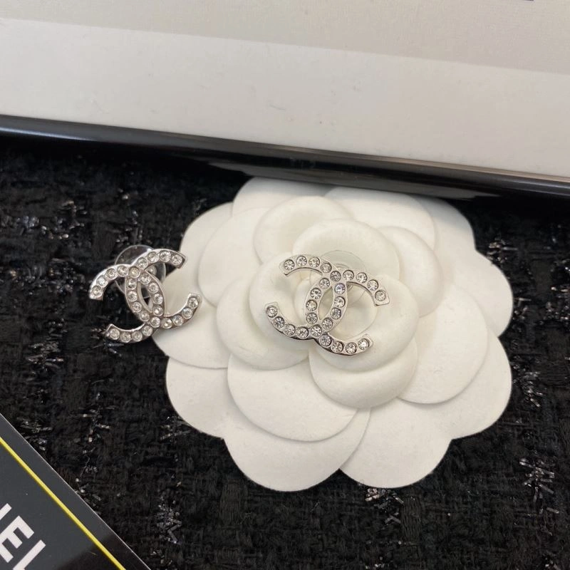 Chanel Earrings Compact 227102