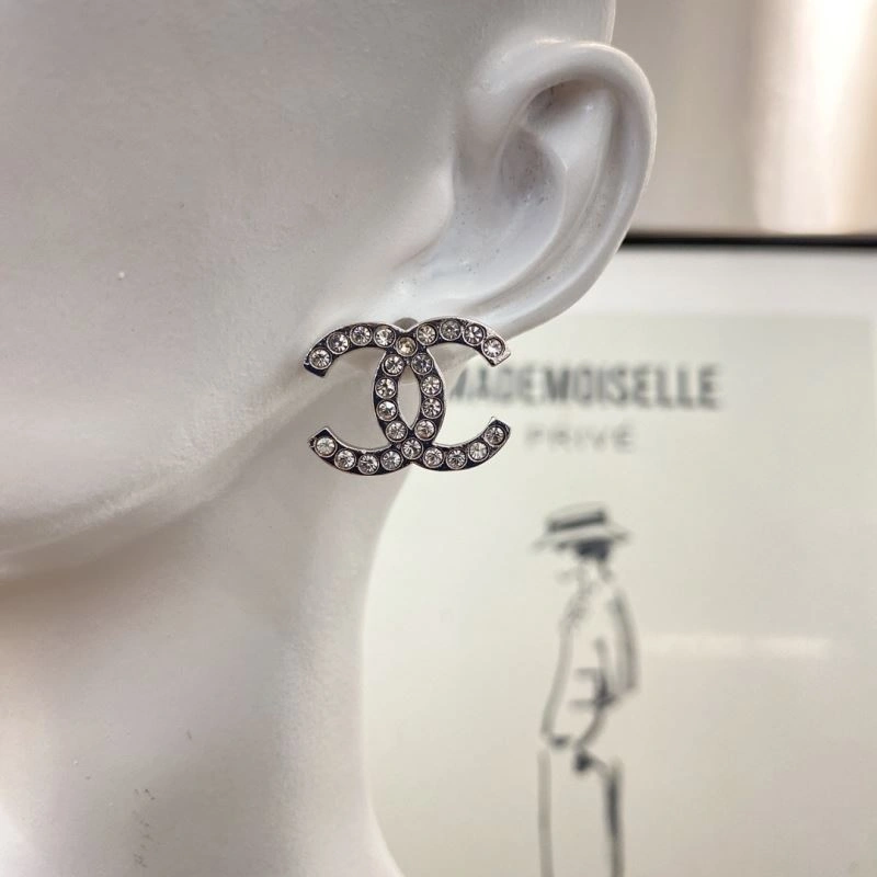 Chanel Earrings Compact 227102