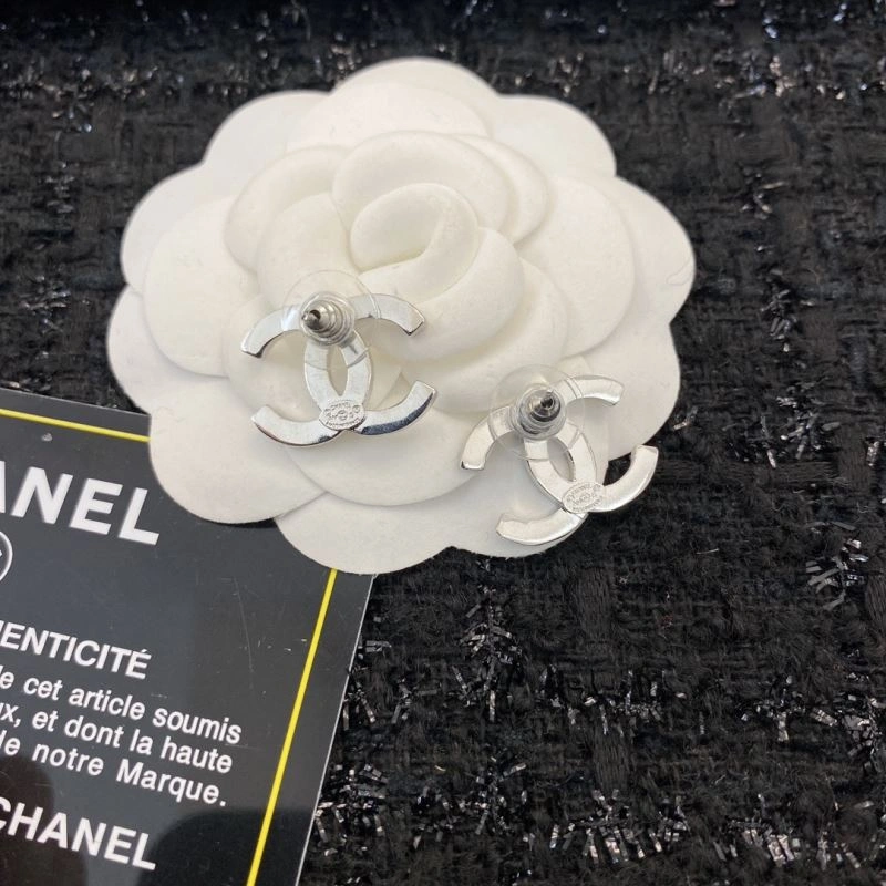 Chanel Earrings Compact 227102