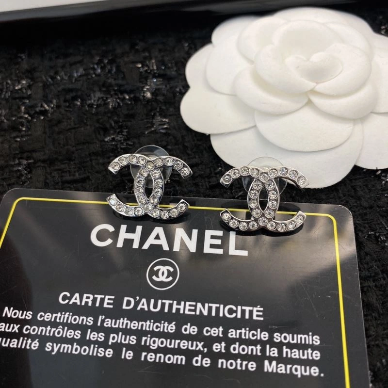 Chanel Earrings Compact 227102