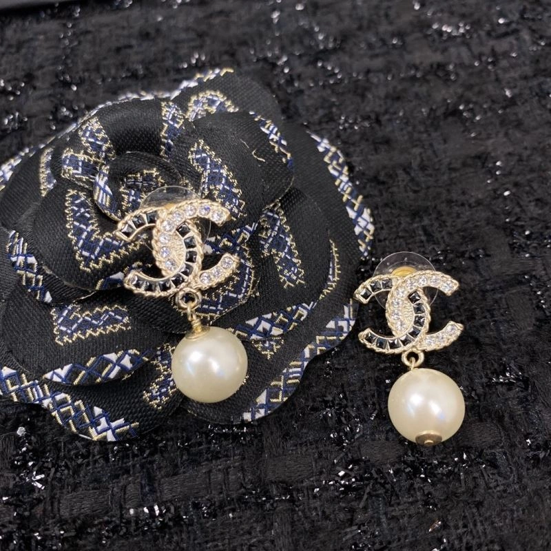RelaxedFit Chanel Earrings 227096