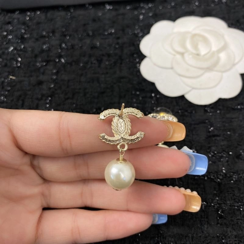 RelaxedFit Chanel Earrings 227096