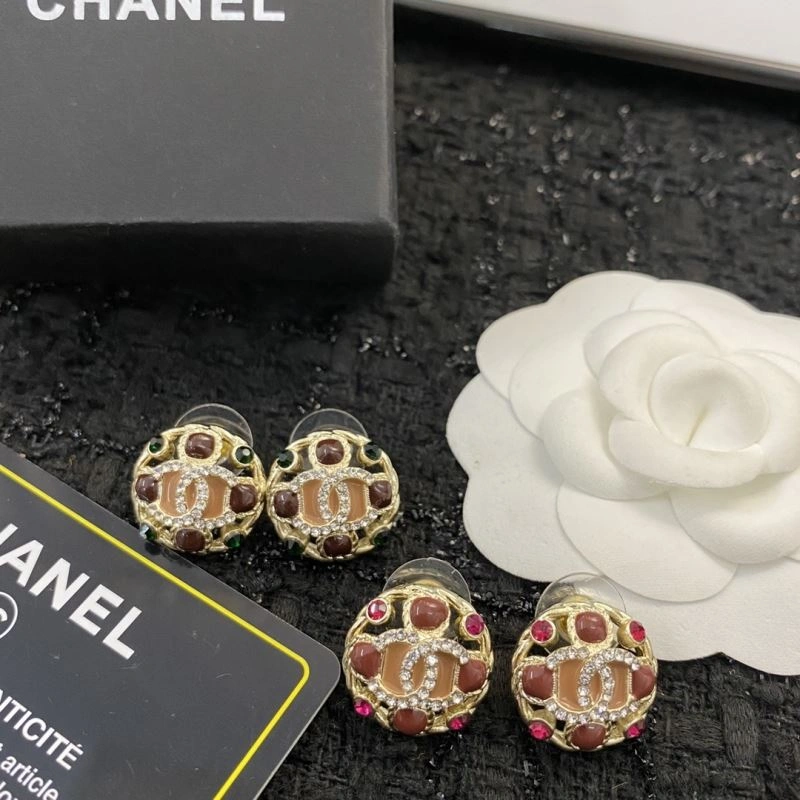 EyeCatching Chanel Earrings 227091
