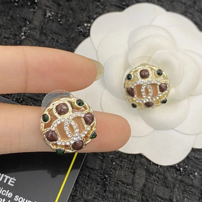 EyeCatching Chanel Earrings 227091
