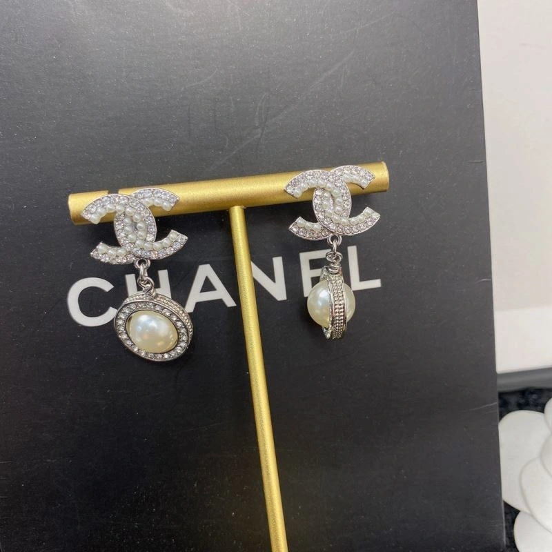 Chanel Earrings Stretchable 227103