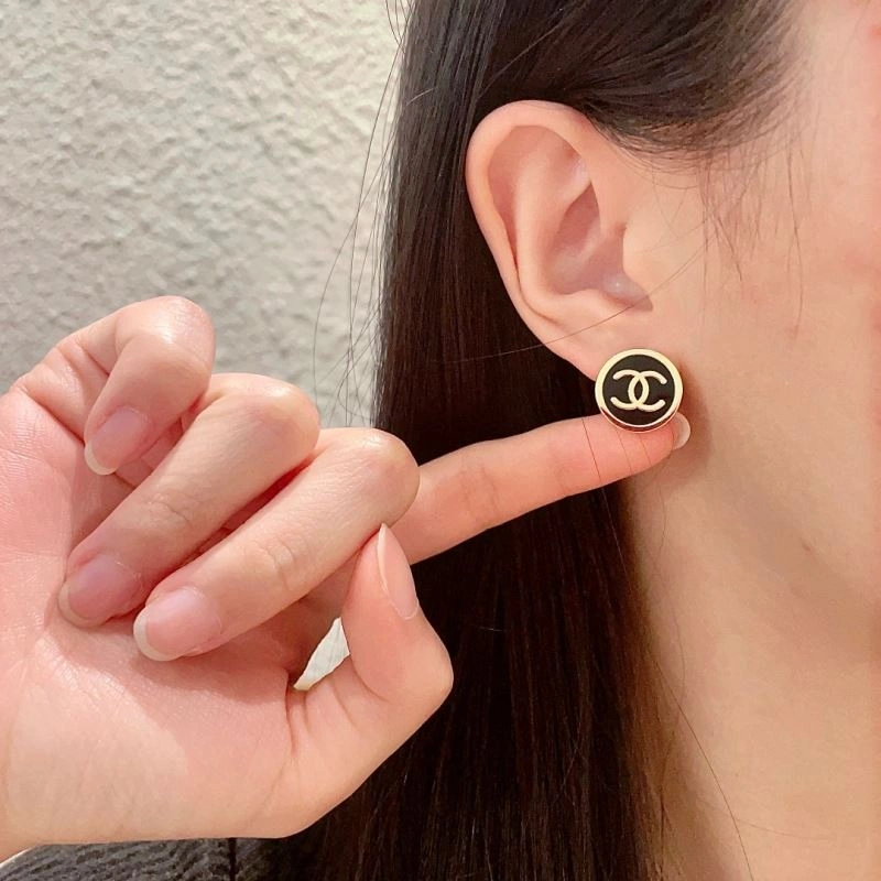 Minimalist Chanel Earrings 227071