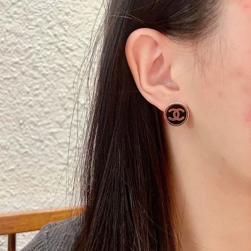 Minimalist Chanel Earrings 227071
