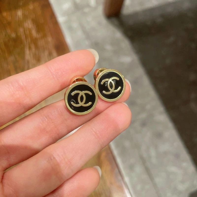 Minimalist Chanel Earrings 227071