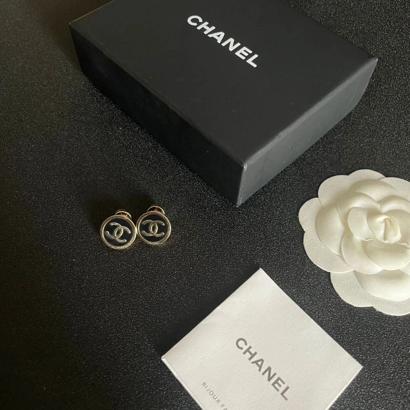 Minimalist Chanel Earrings 227071