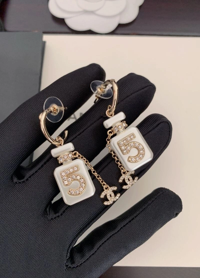 Chanel Earrings Stylish 227073