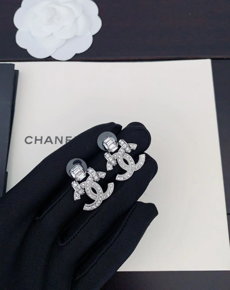 Chanel Earrings Sleek 227074