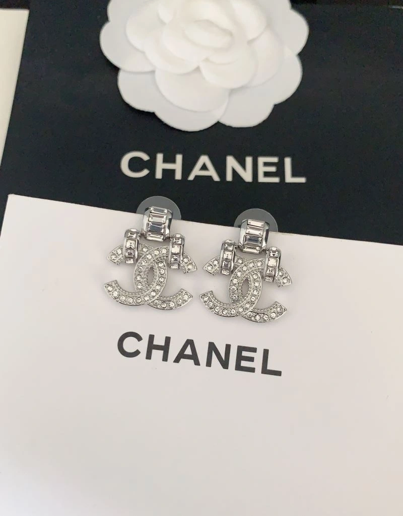 Chanel Earrings Sleek 227074