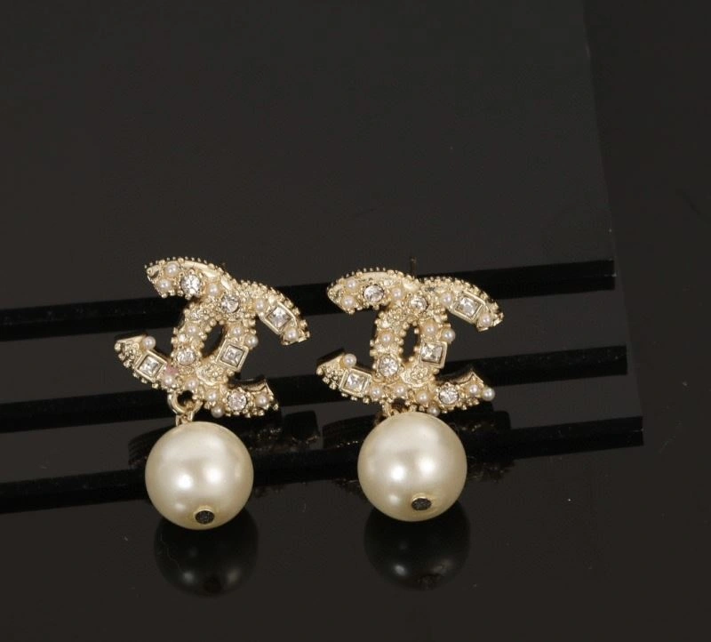 Chanel Earrings Breathable 227080