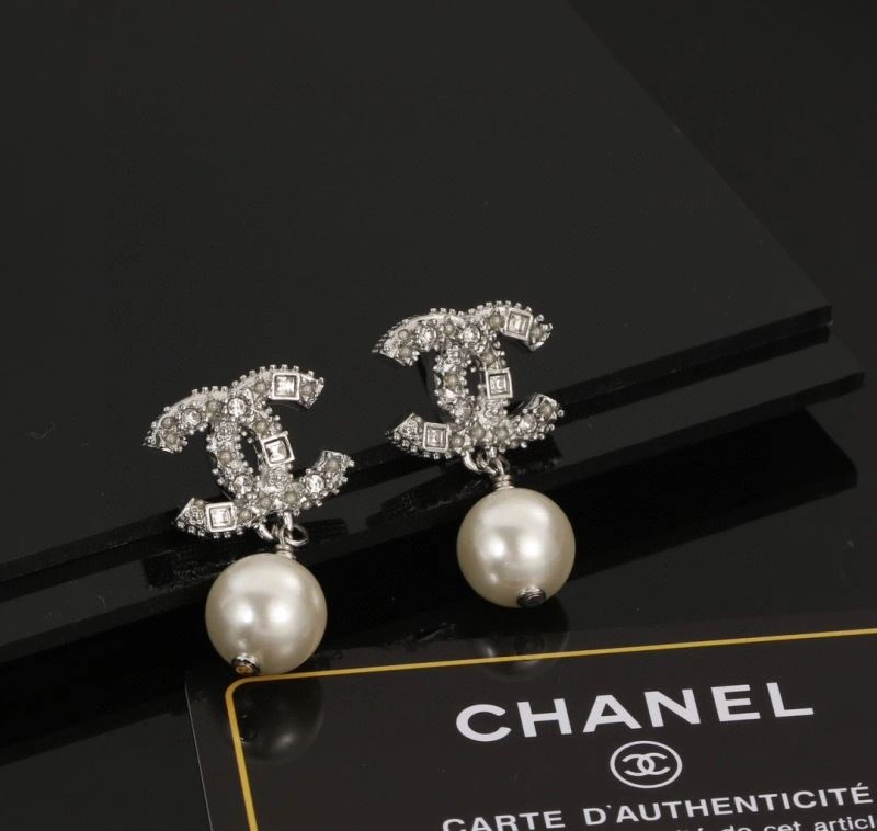 Chanel Earrings Breathable 227080
