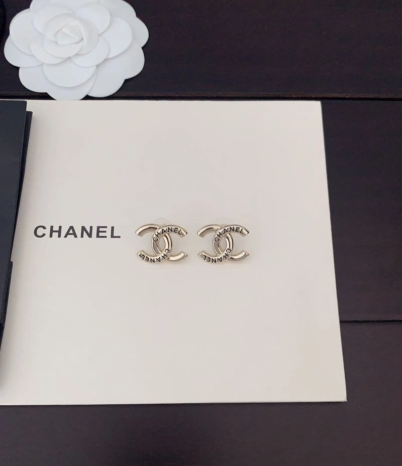 Minimalist Chanel Earrings 227086