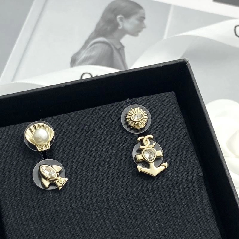 Chanel Earrings Soft 227030