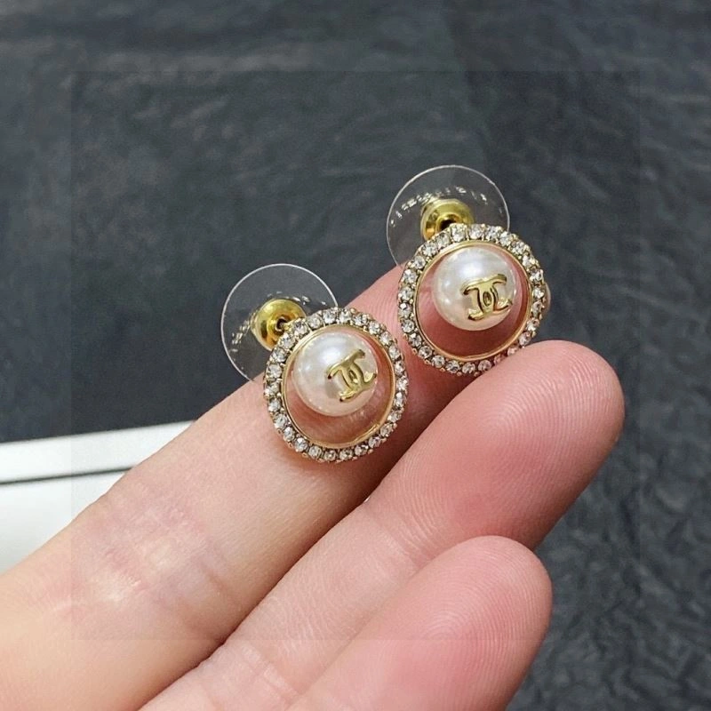 Trendsetting Chanel Earrings 226318