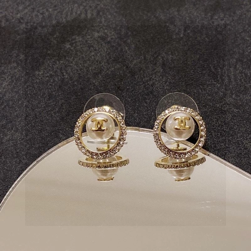 Trendsetting Chanel Earrings 226318