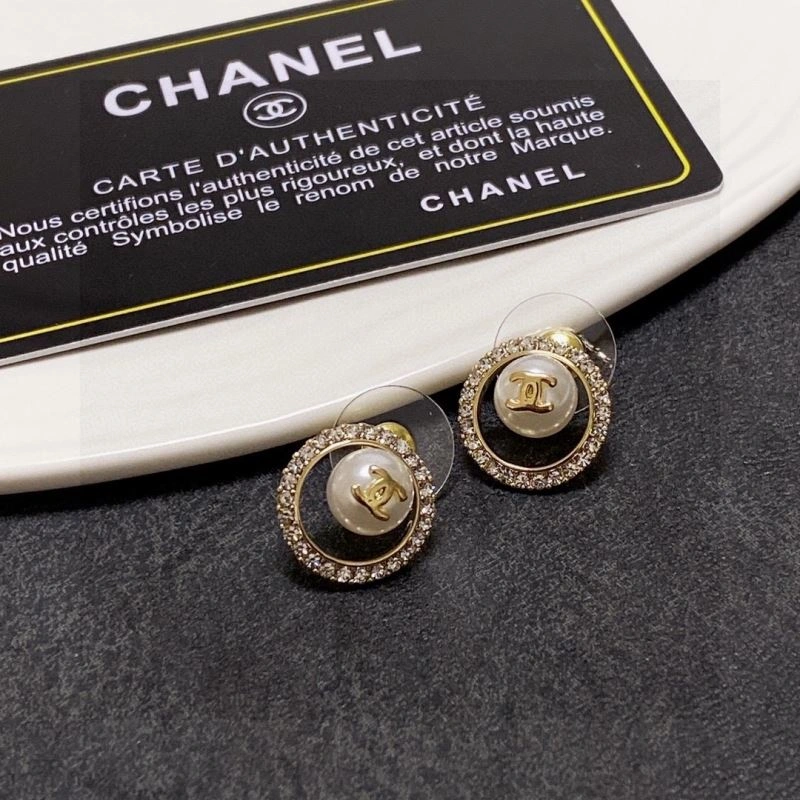Trendsetting Chanel Earrings 226318