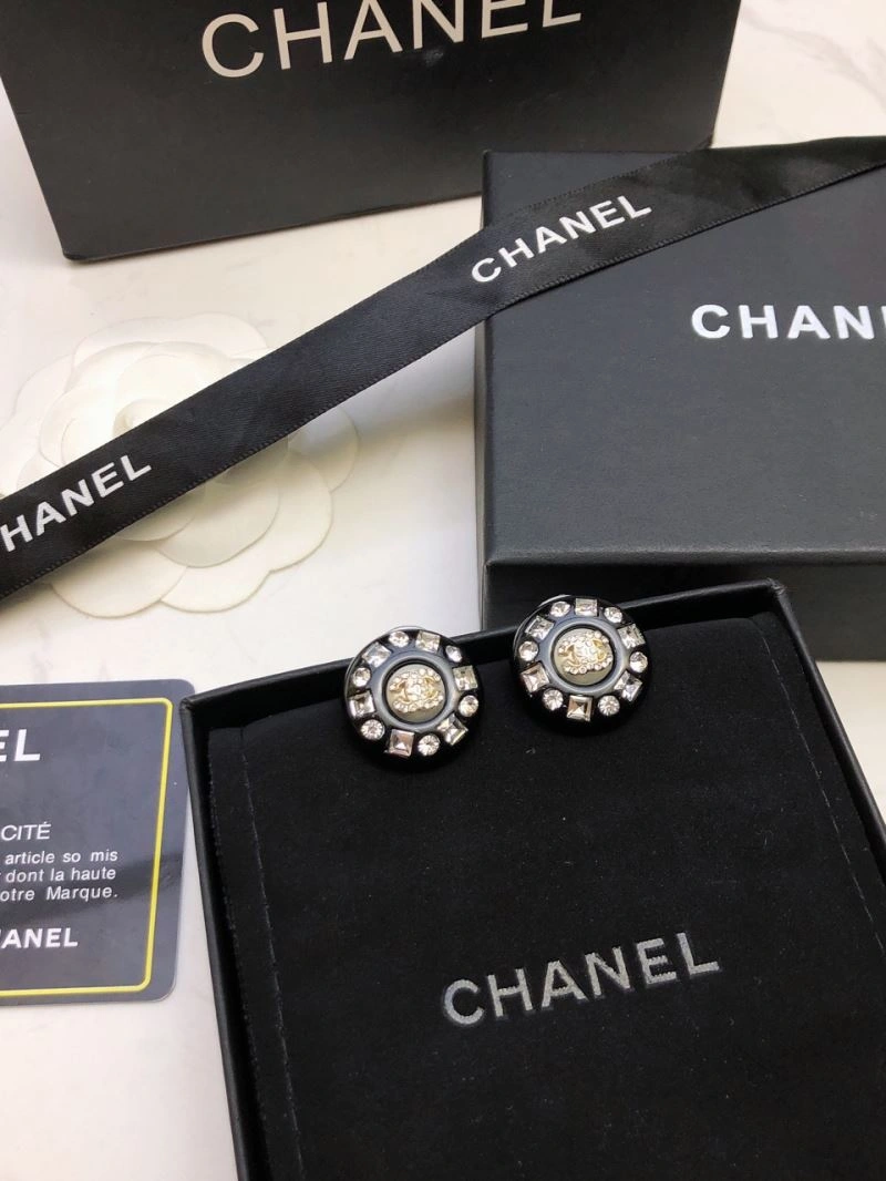 Chanel Earrings Elegant 226298