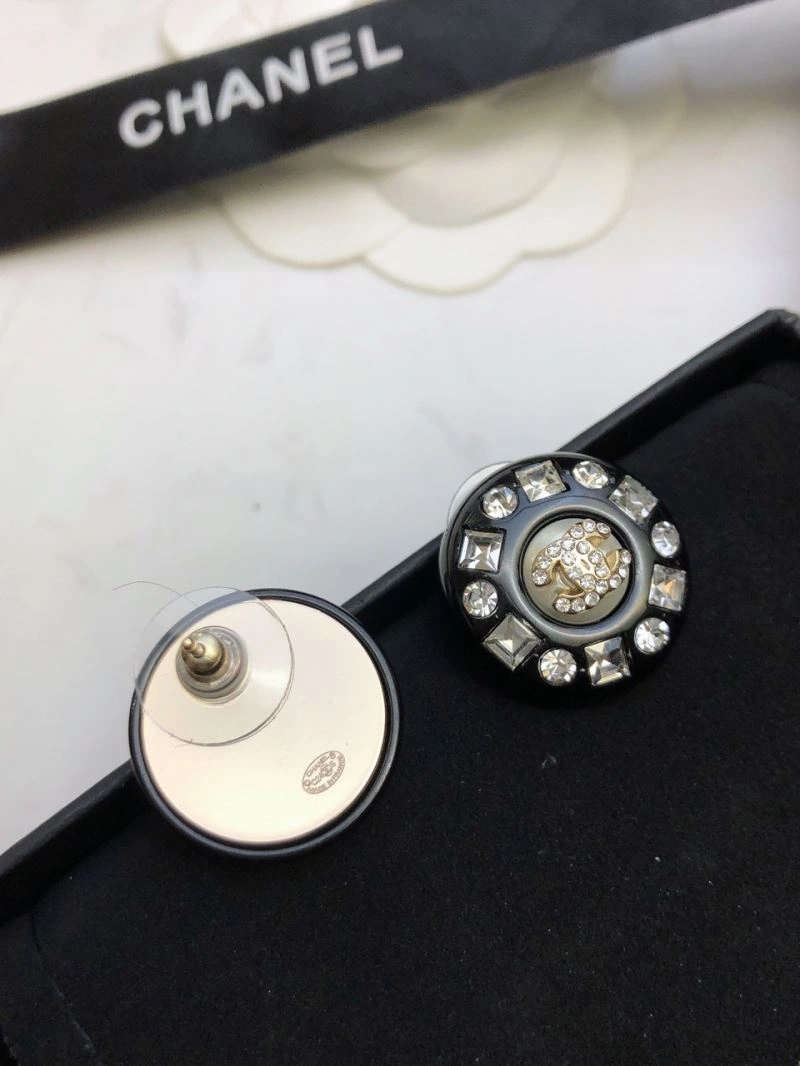Chanel Earrings Elegant 226298