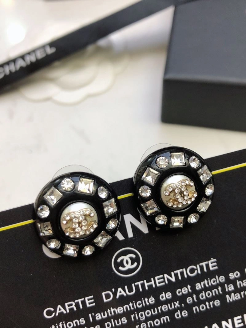 Chanel Earrings Elegant 226298