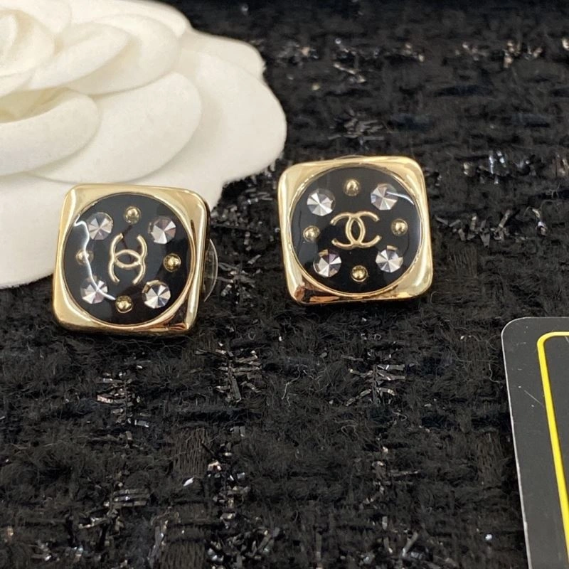 Trendsetting Chanel Earrings 226316