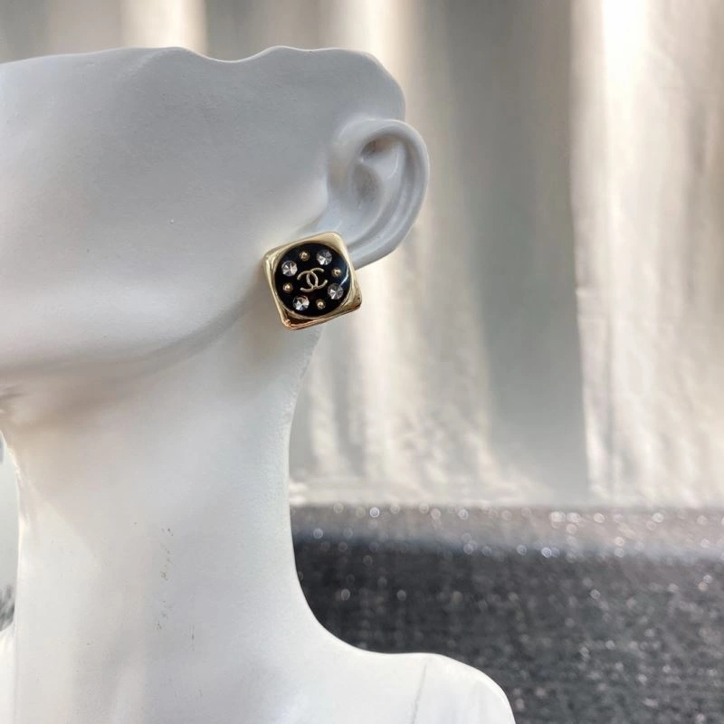 Trendsetting Chanel Earrings 226316