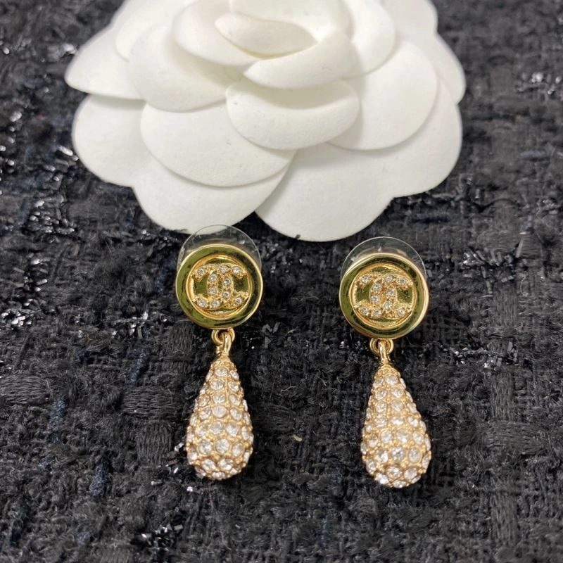Chanel Earrings Durable 226300