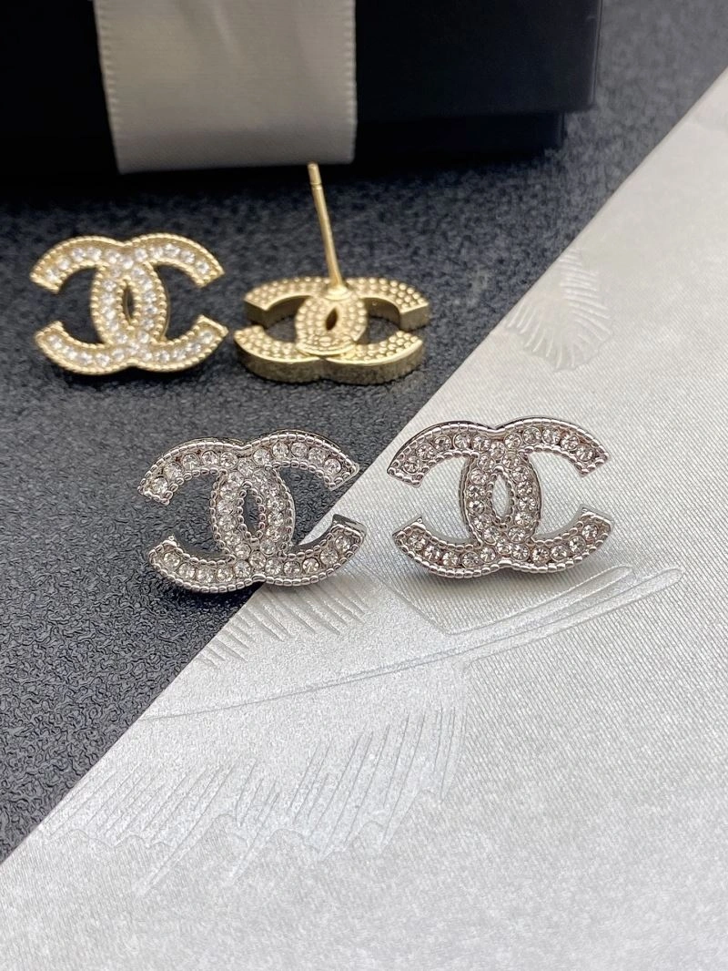 Elegant Chanel Earrings 226287