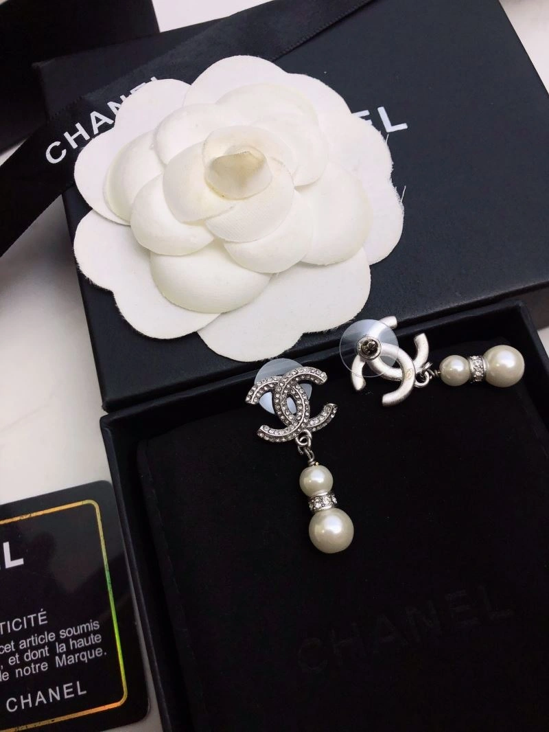 UrbanChic Chanel Earrings 226273