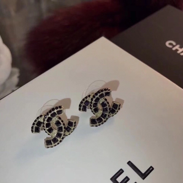 HighPerformance Chanel Earrings 226278