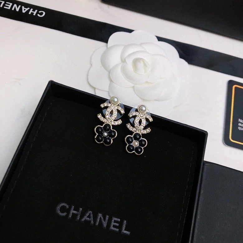 Chanel Earrings EasyMatch 226325