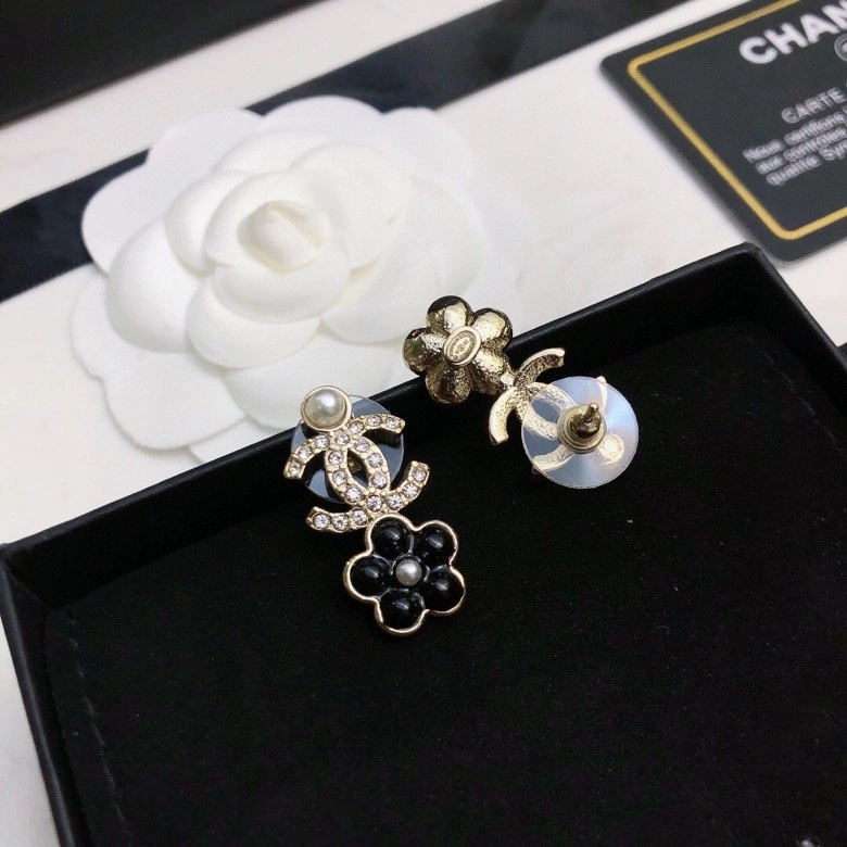Chanel Earrings EasyMatch 226325