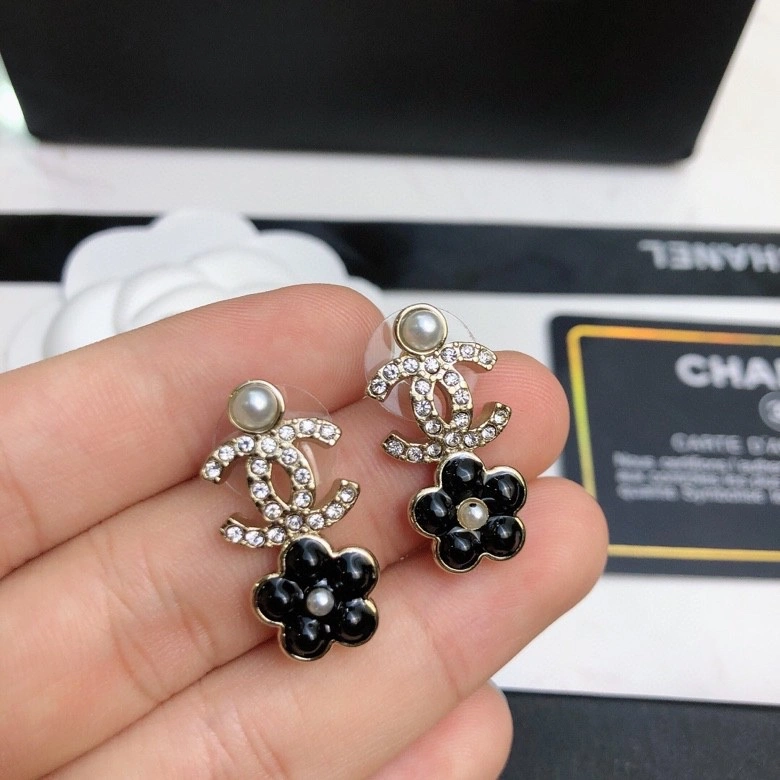 Chanel Earrings EasyMatch 226325