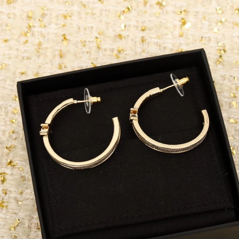 MoistureWicking Chanel Earrings 226270