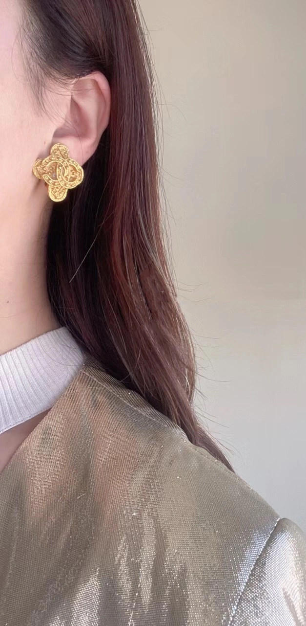 Chanel Earrings Elegant 226286