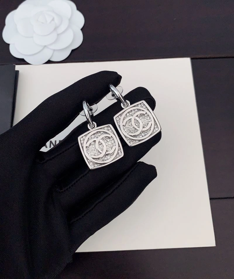 Chanel Earrings Unique 226280