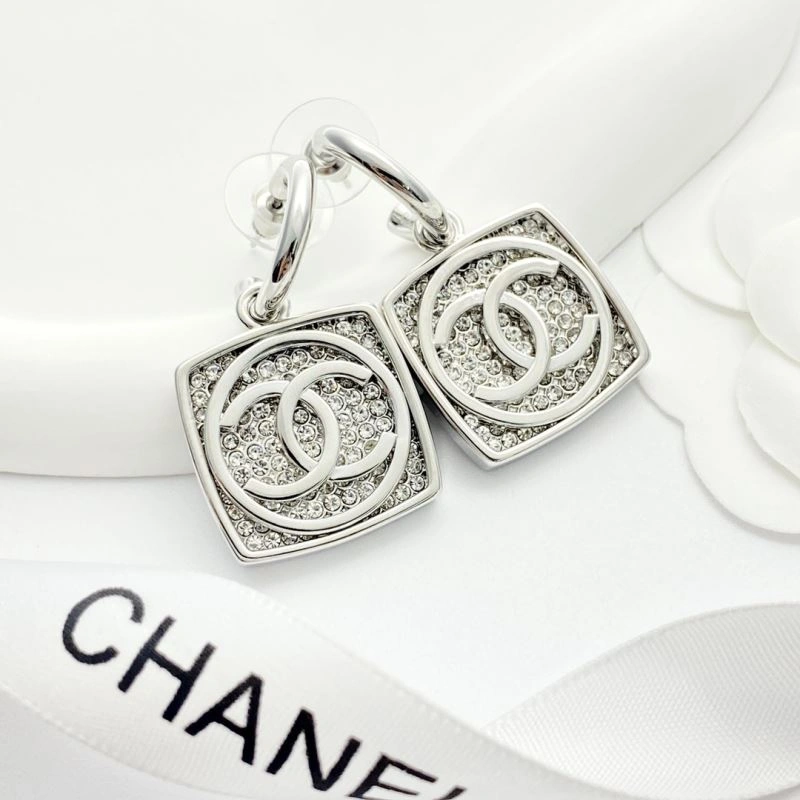 Chanel Earrings EyeCatching 226281